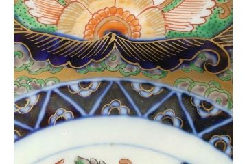 明治期　成化年製　伊万里　色絵　約31cm　1尺　色彩が鮮やかで豪華な深鉢(松、梅、鶴、ツル、菊、花、深皿、金彩、和食器、和皿、一尺)(R-079065)