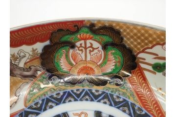 明治期　成化年製　伊万里　色絵　約31cm　1尺　色彩が鮮やかで豪華な深鉢(松、梅、鶴、ツル、菊、花、深皿、金彩、和食器、和皿、一尺)(R-079065)