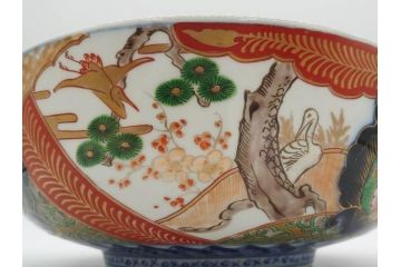 明治期　成化年製　伊万里　色絵　約31cm　1尺　色彩が鮮やかで豪華な深鉢(松、梅、鶴、ツル、菊、花、深皿、金彩、和食器、和皿、一尺)(R-079065)