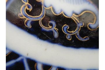 明治期　成化年製　伊万里　色絵　約31cm　1尺　色彩が鮮やかで豪華な深鉢(松、梅、鶴、ツル、菊、花、深皿、金彩、和食器、和皿、一尺)(R-079065)