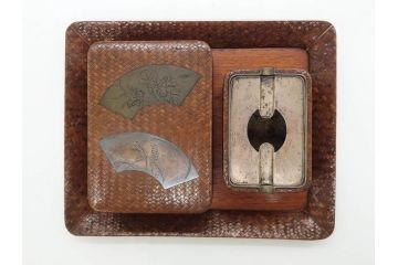 網代(あじろ)編み　彫金　扇面　和の空間を演出する煙草盆セット(朝顔、花、稲穂、トンボ、蜻蛉、植物、タバコ盆、たばこ盆、小物入れ、小箱、鳥取市水道改修記念)(R-079067)