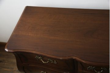 アメリカビンテージ　美品!!　アメリカ高級家具　ヘンレドン社(HENREDON)　ラグジュアリーなフレンチスタイルのチェスト(サイドボード、洋服タンス、収納箪笥、引き出し、ヴィンテージ、米国)(R-079075)