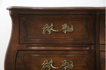 アメリカビンテージ　美品!!　アメリカ高級家具　ヘンレドン社(HENREDON)　ラグジュアリーなフレンチスタイルのチェスト(サイドボード、洋服タンス、収納箪笥、引き出し、ヴィンテージ、米国)(R-079075)