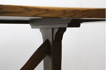 中古　美品　柏木工(KASHIWA)　WILDERNESS(ウィルダネス)　ナラ材　美しい杢目とシックな色合いが魅力のダイニングテーブル(4人掛け、4P、6人掛け、6P、食卓)(定価約26万円)(R-079081)