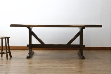 中古　美品　柏木工(KASHIWA)　WILDERNESS(ウィルダネス)　ナラ材　美しい杢目とシックな色合いが魅力のダイニングテーブル(4人掛け、4P、6人掛け、6P、食卓)(定価約26万円)(R-079081)