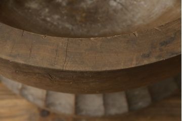 和製アンティーク　特大!!　使いこまれた風合いが楽しめる総欅(ケヤキ)材の臼テーブル(センターテーブル、ローテーブル、ガラステーブル)(R-079082)