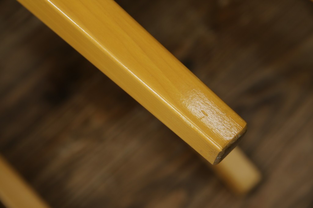 中古　美品!!　IDC大塚家具取り扱い　SPLENDOR(スプレンダー)　バーズアイメープル　洗練されたデザインが美しいダイニングチェア4脚セット　定価4脚で約23万円　(R-079089)