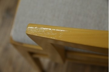 中古　美品!!　IDC大塚家具取り扱い　SPLENDOR(スプレンダー)　バーズアイメープル　洗練されたデザインが美しいダイニングチェア4脚セット　定価4脚で約23万円　(R-079089)