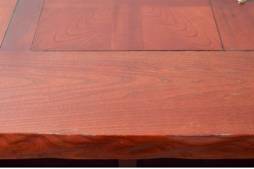 中古　美品　民芸家具　欅(ケヤキ)材　団らんのひと時にぴったりの温かな色味の囲炉裏テーブル(関西火鉢、長火鉢、木製火鉢、4人掛け、6人掛け、ダイニングテーブル、食卓)(R-079092)