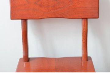 中古　美品　伝統木芸士　石橋武士作　欅(ケヤキ)材　心が和む温かな色味が素敵な収納付き1人掛けベンチ2脚セット(椅子、いす、イス、板座チェア、囲炉裏チェア、ダイニングチェア、バラ売り可能)(定価2脚で約15万6千円)(R-079096)