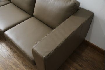 中古　美品　BoConcept(ボーコンセプト)　I.D.V.　洗練されたデザインが素敵なコーナーソファ(2人掛けソファ、3人掛けソファ、長椅子、カウチソファ、北欧)(定価約85万円)(R-079098)