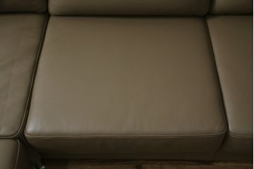 中古　美品　BoConcept(ボーコンセプト)　I.D.V.　洗練されたデザインが素敵なコーナーソファ(2人掛けソファ、3人掛けソファ、長椅子、カウチソファ、北欧)(定価約85万円)(R-079098)