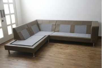 中古　美品　BoConcept(ボーコンセプト)　I.D.V.　洗練されたデザインが素敵なコーナーソファ(2人掛けソファ、3人掛けソファ、長椅子、カウチソファ、北欧)(定価約85万円)(R-079098)