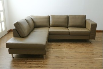 中古　デンマーク製　美品　BoConcept(ボーコンセプト)　I.D.V.　シンプルモダンなコーナーソファ　定価約85万円　(R-079098)