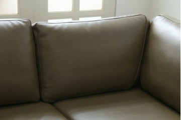 中古　デンマーク製　美品　BoConcept(ボーコンセプト)　I.D.V.　シンプルモダンなコーナーソファ　定価約85万円　(R-079098)