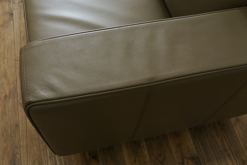 中古　デンマーク製　美品　BoConcept(ボーコンセプト)　I.D.V.　シンプルモダンなコーナーソファ　定価約85万円　(R-079098)