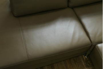 中古　デンマーク製　美品　BoConcept(ボーコンセプト)　I.D.V.　シンプルモダンなコーナーソファ　定価約85万円　(R-079098)