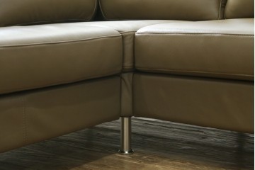 中古　デンマーク製　美品　BoConcept(ボーコンセプト)　I.D.V.　シンプルモダンなコーナーソファ　定価約85万円　(R-079098)