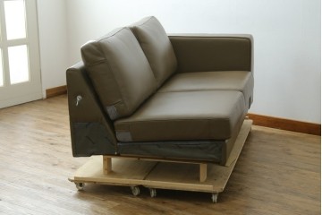 中古　デンマーク製　美品　BoConcept(ボーコンセプト)　I.D.V.　シンプルモダンなコーナーソファ　定価約85万円　(R-079098)