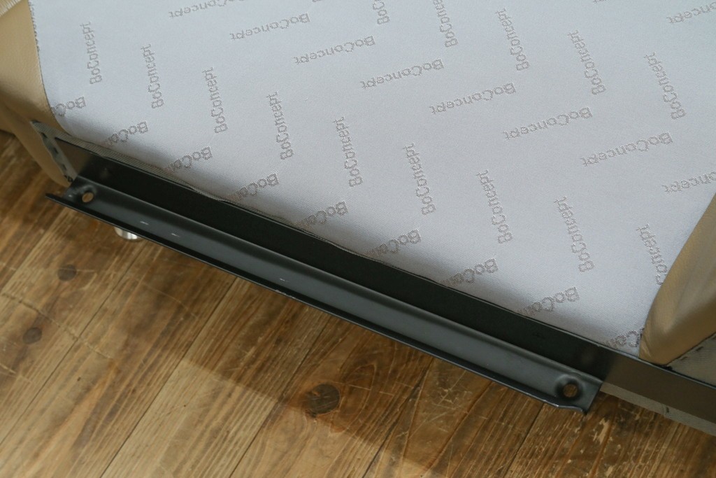中古　デンマーク製　美品　BoConcept(ボーコンセプト)　I.D.V.　シンプルモダンなコーナーソファ　定価約85万円　(R-079098)