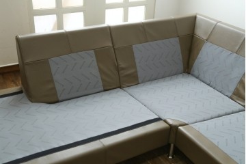 中古　デンマーク製　美品　BoConcept(ボーコンセプト)　I.D.V.　シンプルモダンなコーナーソファ　定価約85万円　(R-079098)