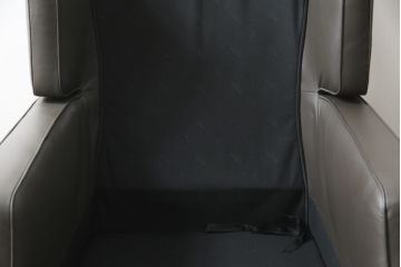 中古　プラスカーサ取り扱い　NATUZZI ITALIA(ナツッジイタリア)　AMADEUS(アマデウス)　メンズライクな空間づくりに活躍する1人掛けソファ(一人掛け、アームソファ、1P)(定価約45万円)(R-079099)