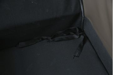 中古　プラスカーサ取り扱い　NATUZZI ITALIA(ナツッジイタリア)　AMADEUS(アマデウス)　メンズライクな空間づくりに活躍する1人掛けソファ(一人掛け、アームソファ、1P)(定価約45万円)(R-079099)