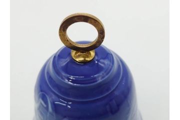 デンマーク　ROYAL COPENHAGEN(ロイヤルコペンハーゲン) Tenera(テネラ) / B&G(ビング オー グレンダール)　クリスマスベル　1983年・1984年・1986年・1999年　様々なデザインで目を楽しませてくれるベル5点セット(イヤーベル、鈴、鐘、陶器、オーナメント)(R-079109)