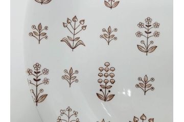 ARABIA FINLAND　Tapestry(タペストリー)　ブラウン　5/1152　落ち着いた雰囲気が魅力のプレート(大皿、陶器、北欧、洋食器、アラビア、フィンランド、北欧食器)(R-079110)