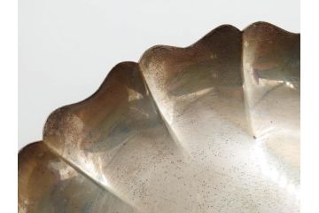 アメリカ　TIFFANY&CO.MAKERS(ティファニー メイカーズ)　STERLINGSILVER(スターリングシルバー) 25323　総重量 約497g　柔らかな縁の曲線がエレガントなプレート(変形皿、フリル、レース、中皿、深皿、菓子器、銀製品)(R-079111)