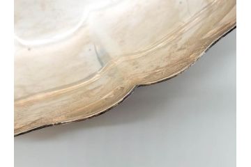 アメリカ　TIFFANY&CO.MAKERS(ティファニー メイカーズ)　STERLINGSILVER(スターリングシルバー) 25323　総重量 約497g　柔らかな縁の曲線がエレガントなプレート(変形皿、フリル、レース、中皿、深皿、菓子器、銀製品)(R-079111)