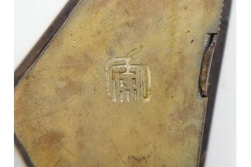時代物　銅製　多種多様なデザインが楽しめる引手42点セット(乱れ桐、千鳥紋、菊、藤、花、月、稲穂、松、丸型、菱型、角型、楕円形、ハンドル、金具、取っ手、把手)(R-079115)