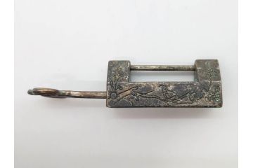 中国　古銅　錠前　重厚感のある文字合わせ錠等5点セット(李朝、朝鮮、鍵、カギ、ディスプレイ)(R-079116)