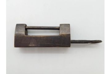 中国　古銅　錠前　重厚感のある文字合わせ錠等5点セット(李朝、朝鮮、鍵、カギ、ディスプレイ)(R-079116)