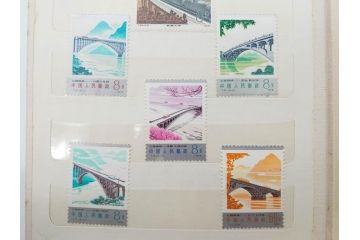 中国人民郵政　バラ　中国切手146枚(朱徳同志、全国科学大会、毛沢東主席、中華人民共和国成立30周年、鑑真大師、薔薇、バラ、ローズ、花、橋、切手帳)(R-079117)