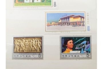 中国人民郵政　バラ　中国切手146枚(朱徳同志、全国科学大会、毛沢東主席、中華人民共和国成立30周年、鑑真大師、薔薇、バラ、ローズ、花、橋、切手帳)(R-079117)