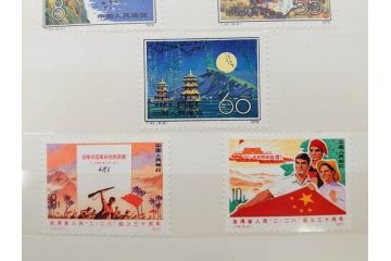 中国人民郵政　バラ　中国切手146枚(朱徳同志、全国科学大会、毛沢東主席、中華人民共和国成立30周年、鑑真大師、薔薇、バラ、ローズ、花、橋、切手帳)(R-079117)