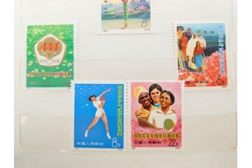 中国人民郵政　バラ　中国切手146枚(朱徳同志、全国科学大会、毛沢東主席、中華人民共和国成立30周年、鑑真大師、薔薇、バラ、ローズ、花、橋、切手帳)(R-079117)