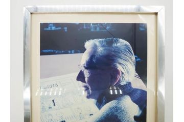 1989年　Charles M. Schulz(チャールズ M. シュルツ)　Snoopy(スヌーピー)　PEANUTS(ピーナッツ)　サイン写真&ガラス板2点セット(ケース付き、ディスプレイ、サイン入り、額装)(R-079134)