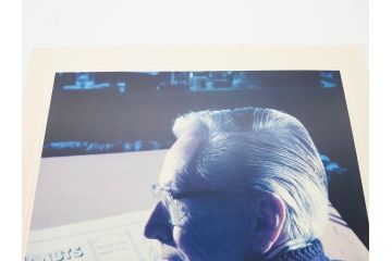1989年　Charles M. Schulz(チャールズ M. シュルツ)　Snoopy(スヌーピー)　PEANUTS(ピーナッツ)　サイン写真&ガラス板2点セット(ケース付き、ディスプレイ、サイン入り、額装)(R-079134)