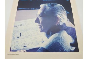 1989年　Charles M. Schulz(チャールズ M. シュルツ)　Snoopy(スヌーピー)　PEANUTS(ピーナッツ)　サイン写真&ガラス板2点セット(ケース付き、ディスプレイ、サイン入り、額装)(R-079134)