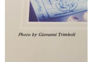 1989年　Charles M. Schulz(チャールズ M. シュルツ)　Snoopy(スヌーピー)　PEANUTS(ピーナッツ)　サイン写真&ガラス板2点セット(ケース付き、ディスプレイ、サイン入り、額装)(R-079134)