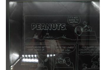 1989年　Charles M. Schulz(チャールズ M. シュルツ)　Snoopy(スヌーピー)　PEANUTS(ピーナッツ)　サイン写真&ガラス板2点セット(ケース付き、ディスプレイ、サイン入り、額装)(R-079134)