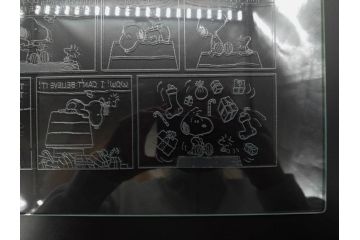 1989年　Charles M. Schulz(チャールズ M. シュルツ)　Snoopy(スヌーピー)　PEANUTS(ピーナッツ)　サイン写真&ガラス板2点セット(ケース付き、ディスプレイ、サイン入り、額装)(R-079134)