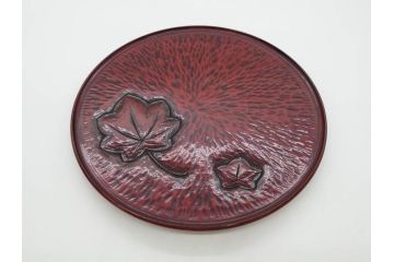 鎌倉彫　彫刻　木製　漆器　和の雰囲気を演出する銘々盆9枚セット(博古堂?、梅、桜、銀杏、紅葉、花、共箱付き)(R-079136)