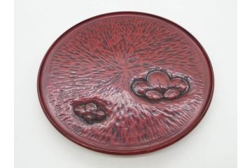 鎌倉彫　彫刻　木製　漆器　和の雰囲気を演出する銘々盆9枚セット(博古堂?、梅、桜、銀杏、紅葉、花、共箱付き)(R-079136)