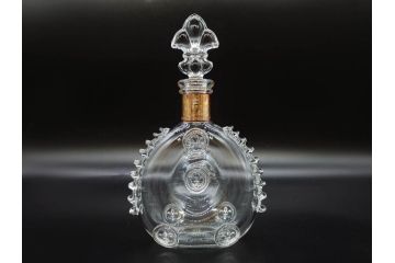 フランス　Baccarat　バカラ　REMY MARTIN(レミーマルタン ルイ13世)　CAMUS(カミュ)　高級感漂うデキャンタ3点セット(空ボトル、空き瓶、空瓶、デカンタ、酒器、飾りボトル、フルレッドクリスタルガラス、ディスプレイ、硝子)(R-079142)