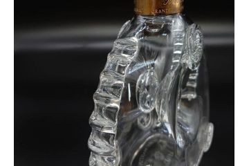 フランス　Baccarat　バカラ　REMY MARTIN(レミーマルタン ルイ13世)　CAMUS(カミュ)　高級感漂うデキャンタ3点セット(空ボトル、空き瓶、空瓶、デカンタ、酒器、飾りボトル、フルレッドクリスタルガラス、ディスプレイ、硝子)(R-079142)