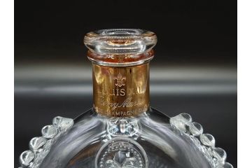 フランス　Baccarat　バカラ　REMY MARTIN(レミーマルタン ルイ13世)　CAMUS(カミュ)　高級感漂うデキャンタ3点セット(空ボトル、空き瓶、空瓶、デカンタ、酒器、飾りボトル、フルレッドクリスタルガラス、ディスプレイ、硝子)(R-079142)