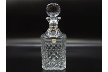 フランス　Baccarat　バカラ　REMY MARTIN(レミーマルタン ルイ13世)　CAMUS(カミュ)　高級感漂うデキャンタ3点セット(空ボトル、空き瓶、空瓶、デカンタ、酒器、飾りボトル、フルレッドクリスタルガラス、ディスプレイ、硝子)(R-079142)